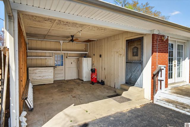 126 Grogan Circle, Paducah, KY 42003