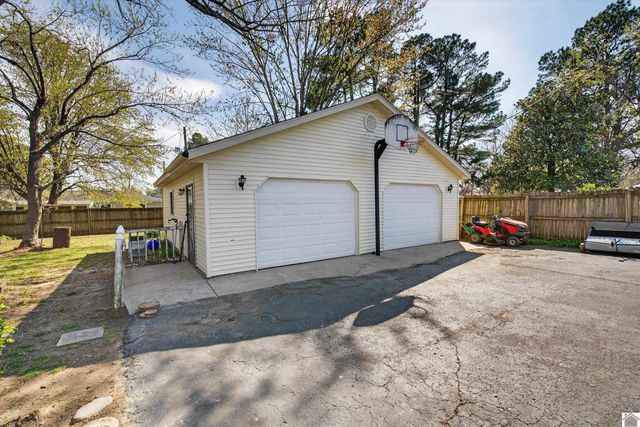 126 Grogan Circle, Paducah, KY 42003
