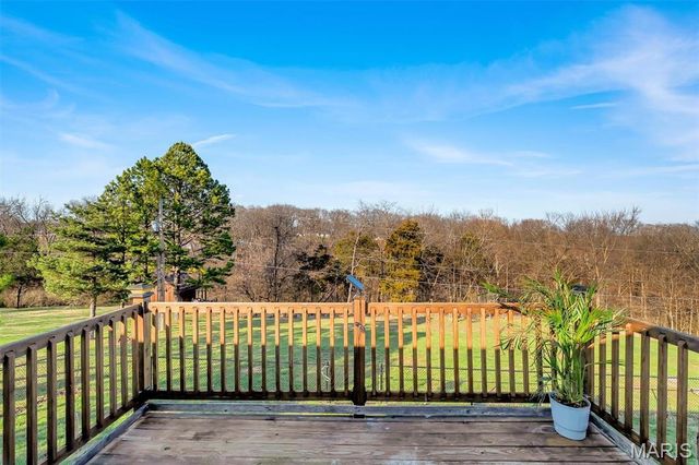 5051 Lancelot Lane, High Ridge, MO 63049