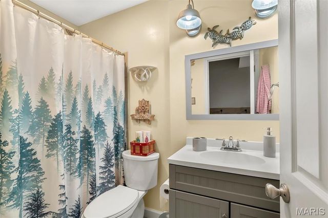 5051 Lancelot Lane, High Ridge, MO 63049