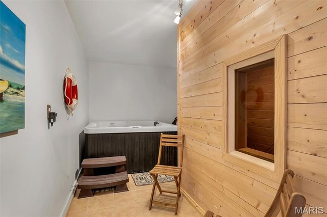 5051 Lancelot Lane, High Ridge, MO 63049