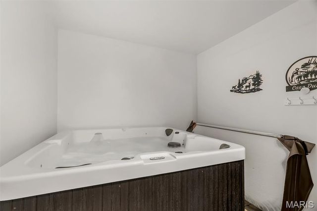 5051 Lancelot Lane, High Ridge, MO 63049