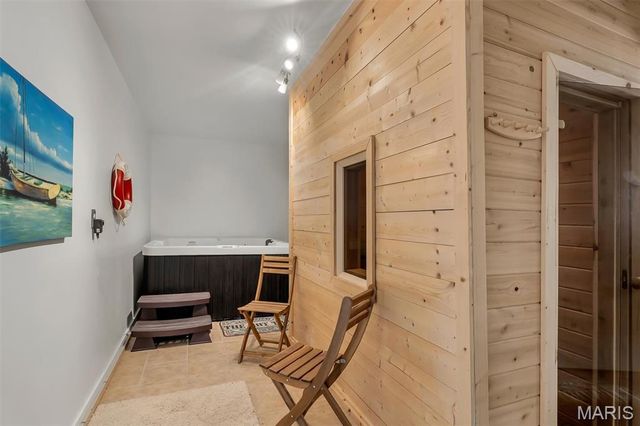 5051 Lancelot Lane, High Ridge, MO 63049