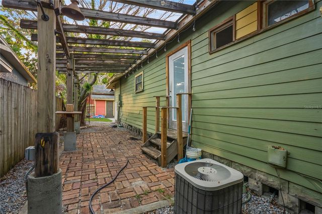 2214 DEPAUW AVENUE, Orlando, FL 32804