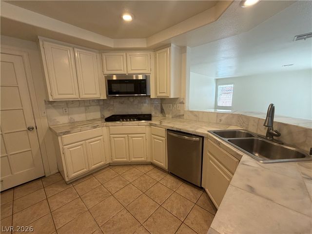 8245 Ocean Terrace Way, Las Vegas, NV 89128
