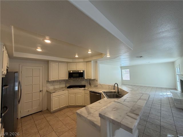 8245 Ocean Terrace Way, Las Vegas, NV 89128