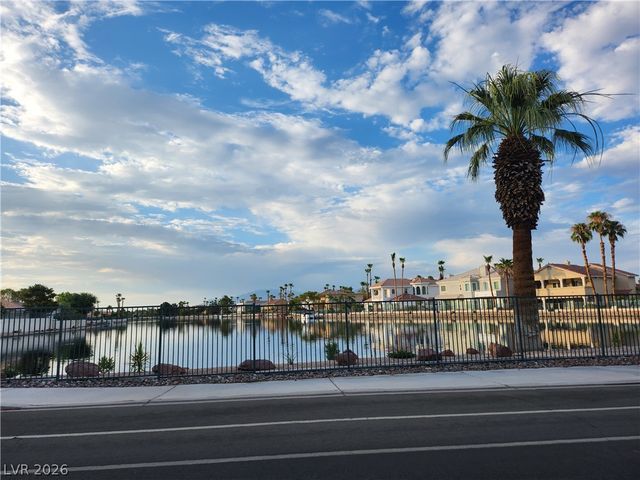 8245 Ocean Terrace Way, Las Vegas, NV 89128