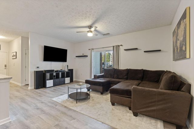 6170 Harbour Pointe, 101, Columbus, OH 43231