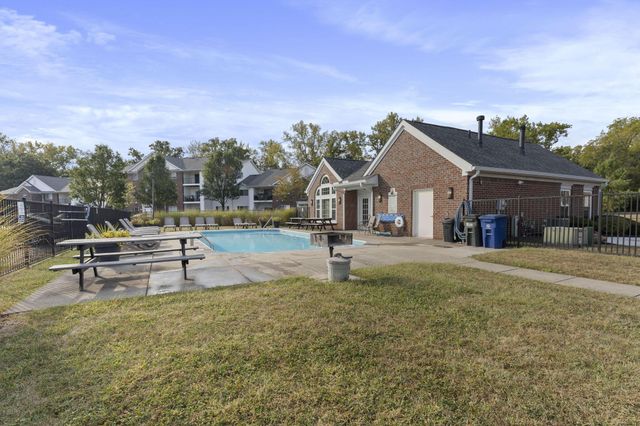 6170 Harbour Pointe, 101, Columbus, OH 43231