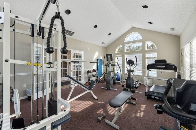 6170 Harbour Pointe, 101, Columbus, OH 43231