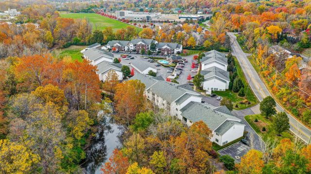 6170 Harbour Pointe, 101, Columbus, OH 43231