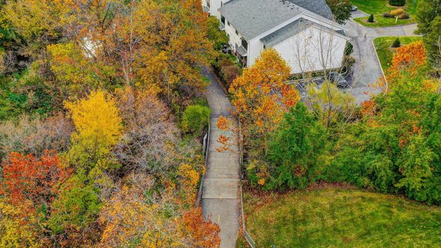 6170 Harbour Pointe, 101, Columbus, OH 43231