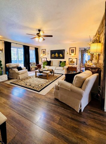 46 Matecumbe Drive, Cherokee Village, AR 72529
