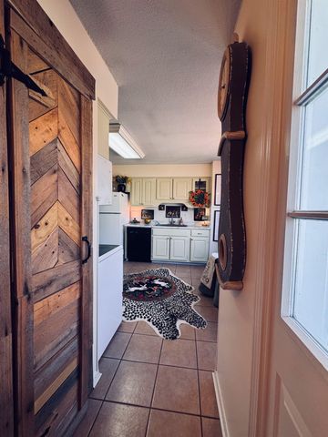46 Matecumbe Drive, Cherokee Village, AR 72529