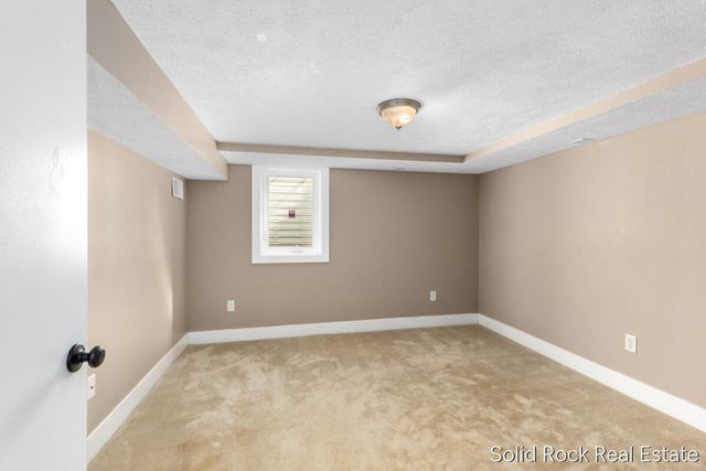 5817 Country View Drive 5815, Allendale Twp, MI 49401