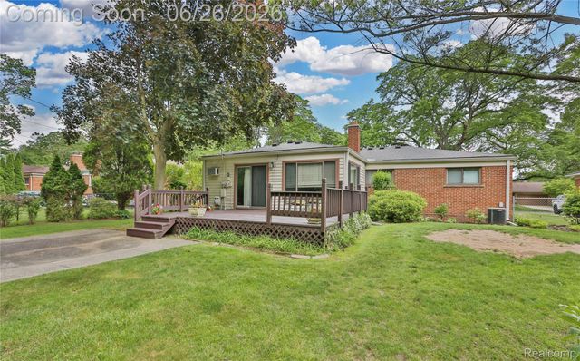 14628 Yale Street, Livonia, MI 48154