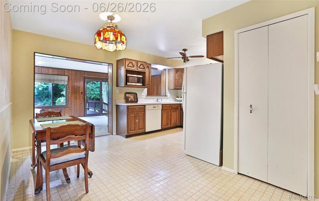 14628 Yale Street, Livonia, MI 48154
