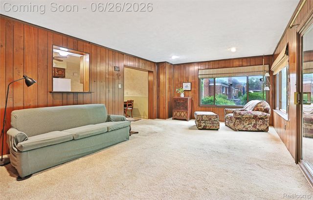 14628 Yale Street, Livonia, MI 48154