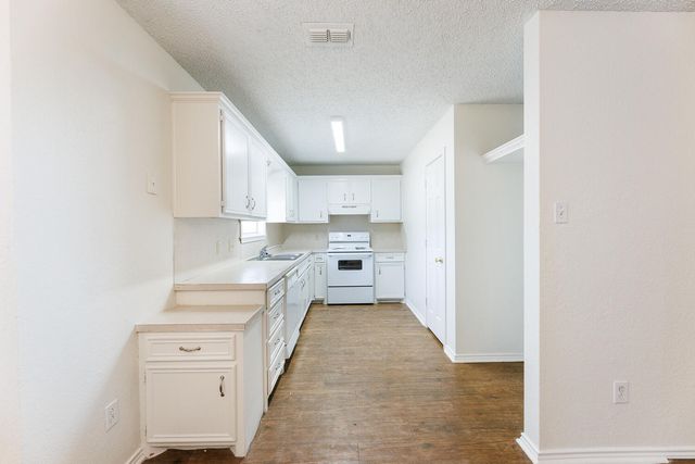 6412 32nd Street, Lubbock, TX 79407