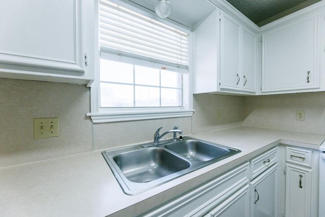 6412 32nd Street, Lubbock, TX 79407