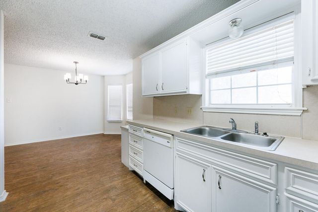 6412 32nd Street, Lubbock, TX 79407
