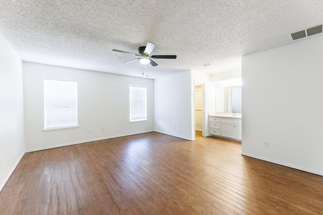 6412 32nd Street, Lubbock, TX 79407