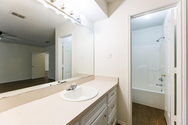 6412 32nd Street, Lubbock, TX 79407