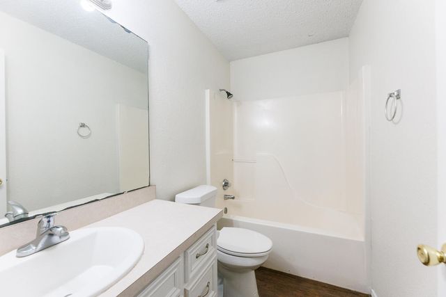 6412 32nd Street, Lubbock, TX 79407
