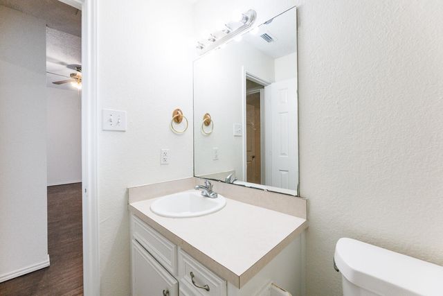 6412 32nd Street, Lubbock, TX 79407