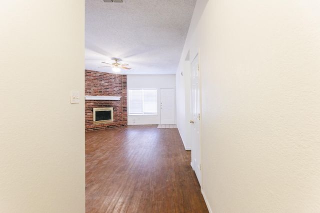 6412 32nd Street, Lubbock, TX 79407