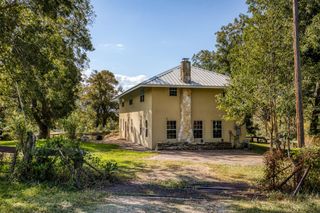 144 Century Lane, Bellville, TX 77418