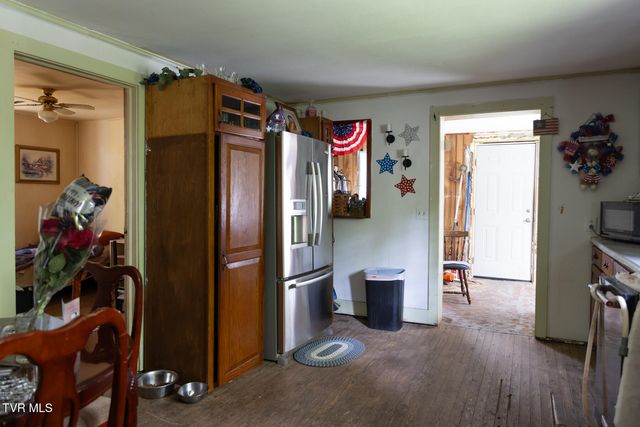 133 Bob Wright Road, Elizabethton, TN 37643