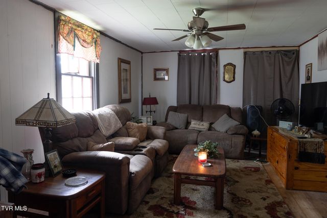 133 Bob Wright Road, Elizabethton, TN 37643