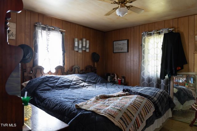 133 Bob Wright Road, Elizabethton, TN 37643