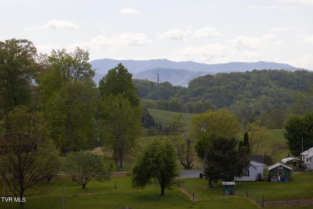 133 Bob Wright Road, Elizabethton, TN 37643