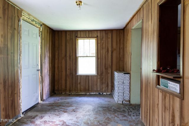 133 Bob Wright Road, Elizabethton, TN 37643