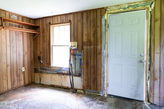 133 Bob Wright Road, Elizabethton, TN 37643