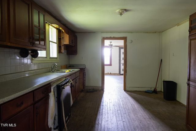 133 Bob Wright Road, Elizabethton, TN 37643