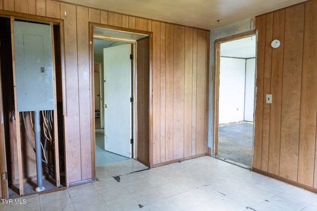 133 Bob Wright Road, Elizabethton, TN 37643