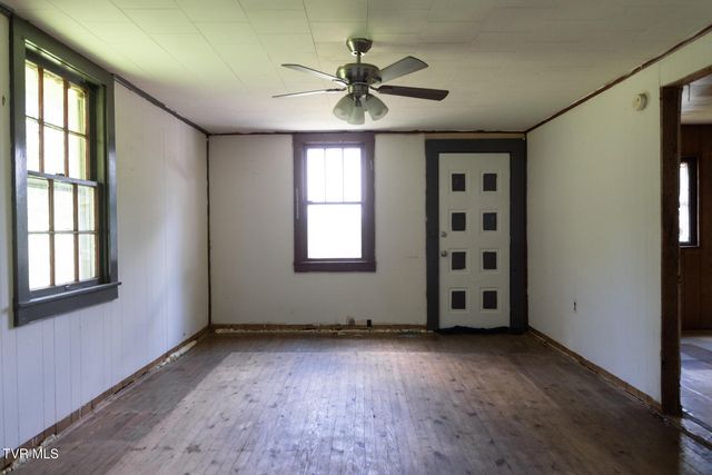 133 Bob Wright Road, Elizabethton, TN 37643