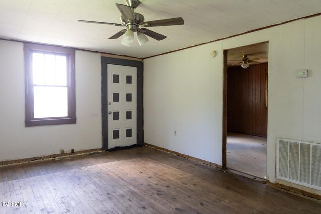133 Bob Wright Road, Elizabethton, TN 37643
