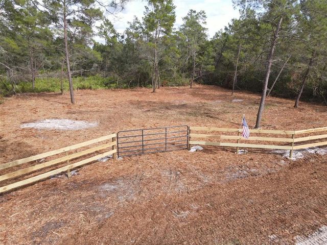 KENTUCKY STREET, Paisley, FL 32767