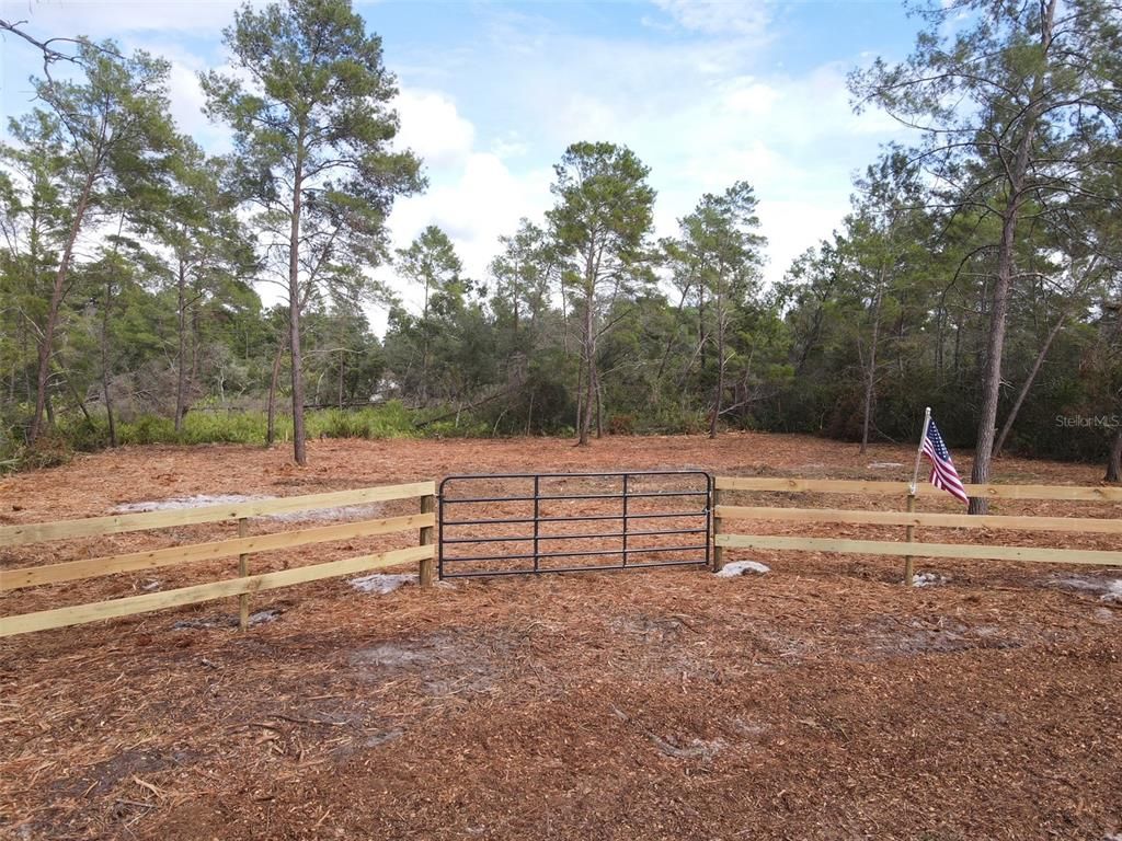 KENTUCKY STREET, Paisley, FL 32767