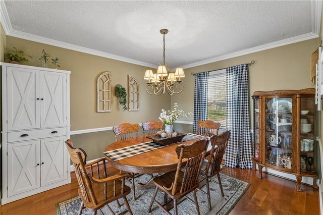 3711 NE Beechwood Drive, Lee's Summit, MO 64064