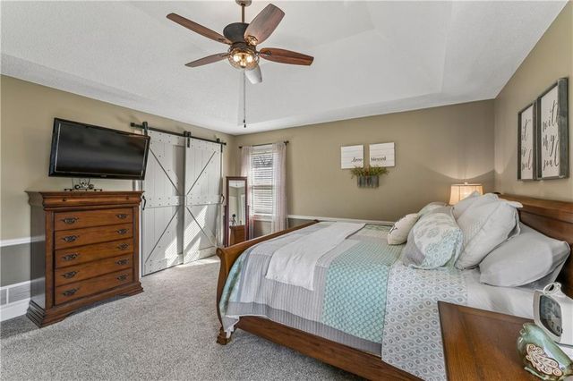 3711 NE Beechwood Drive, Lee's Summit, MO 64064