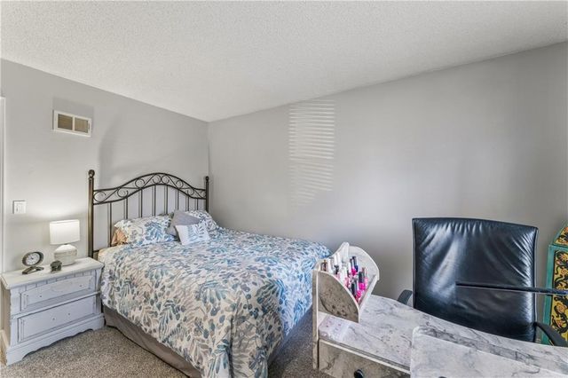 3711 NE Beechwood Drive, Lee's Summit, MO 64064