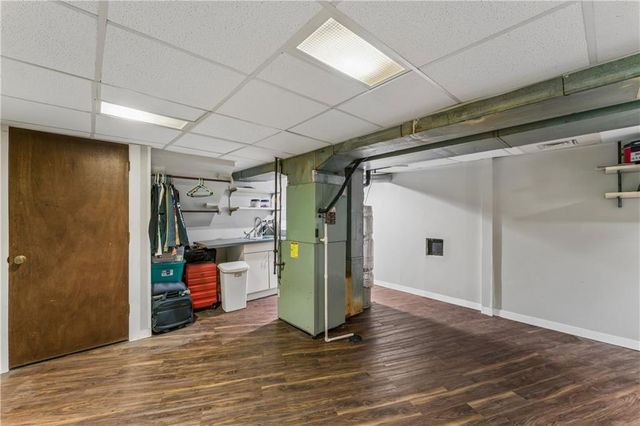 3711 NE Beechwood Drive, Lee's Summit, MO 64064