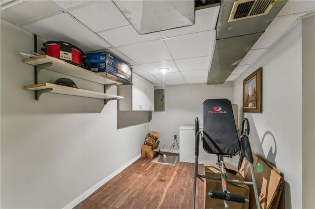 3711 NE Beechwood Drive, Lee's Summit, MO 64064