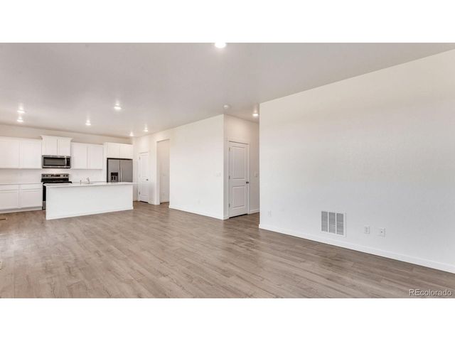9938 Danube Ct, Commerce City, CO 80022