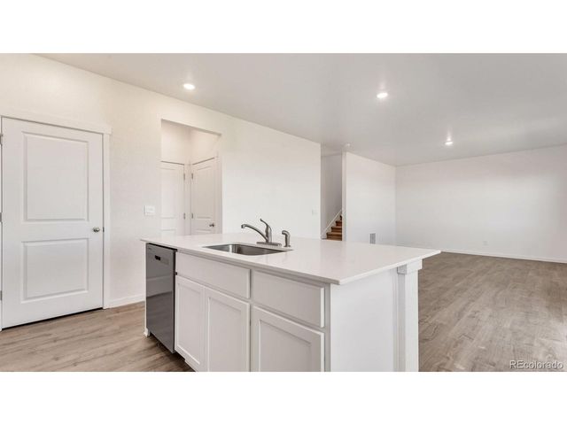 9938 Danube Ct, Commerce City, CO 80022